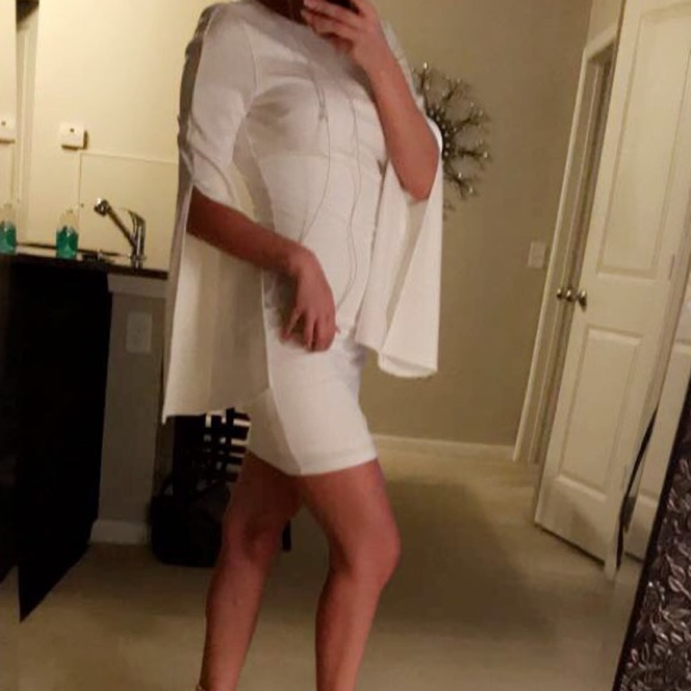 Beautiful lulus cocktail dress in white